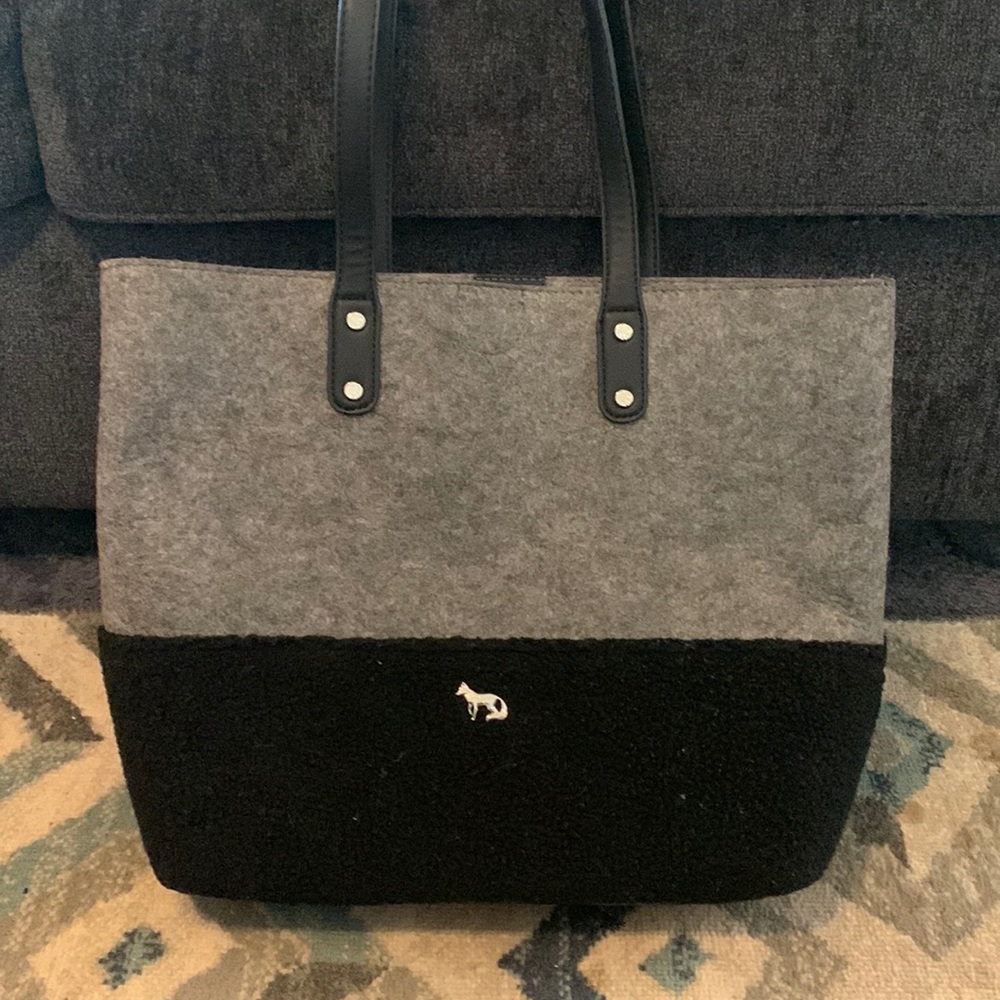 Super cute Emma Fox hand bag